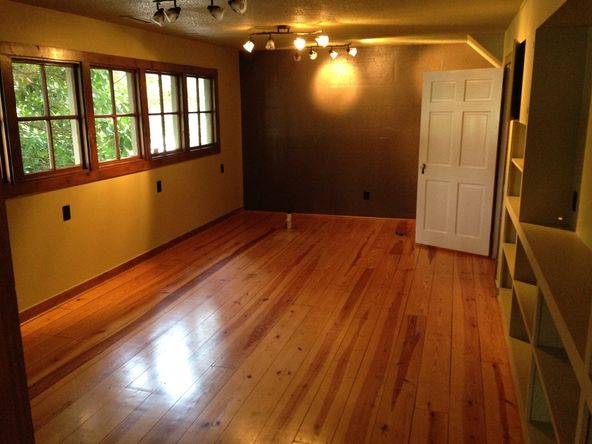 Mill Run Office Center: 5205 Oak Park Drive , Raleigh, NC 27612